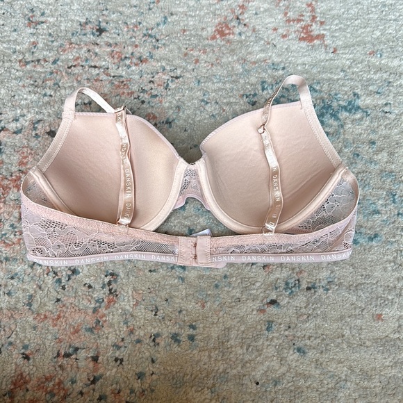 Danskin Bra Size 36C - Picture 3 of 5